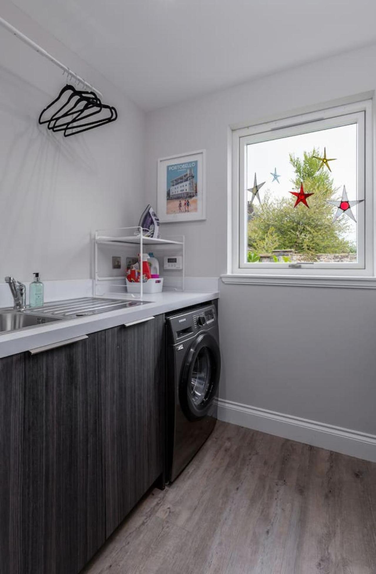 Holiday home Brunstane House - 15 Mins To Centre *